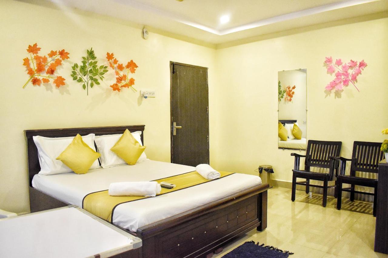 Skyotel Hotels & Banquets Vijayawāda Extérieur photo